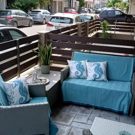 アパート Armira House ネア・ムダニア