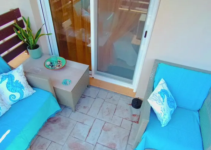 Armira House * 尼亚·蒙达尼亚
